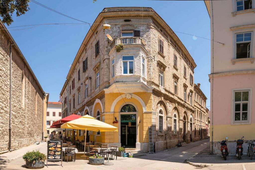 Dante Paradiso Pula Exterior foto